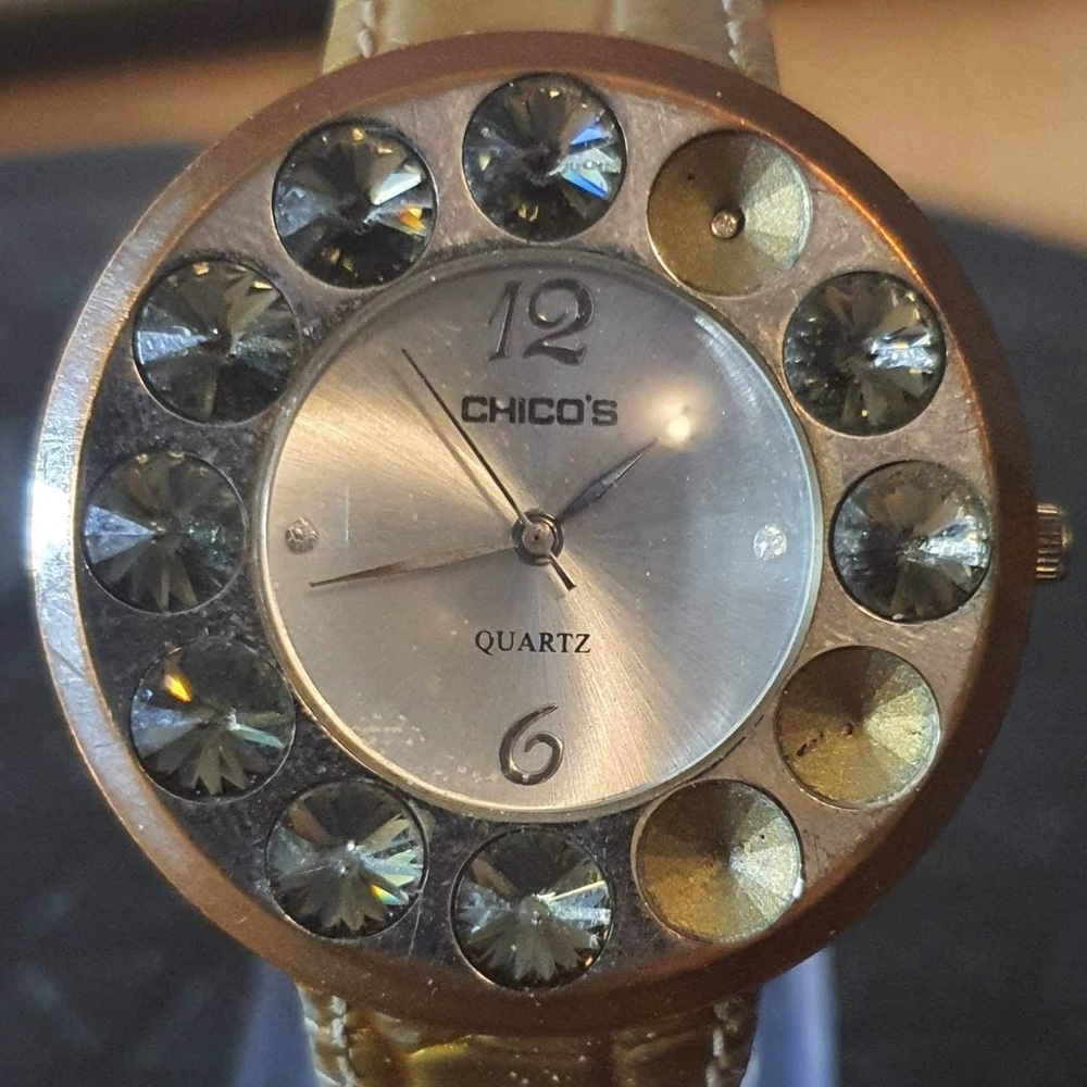 🦋10/$20🦋 Chico's Silver Rhinestone Leather Women's Watch